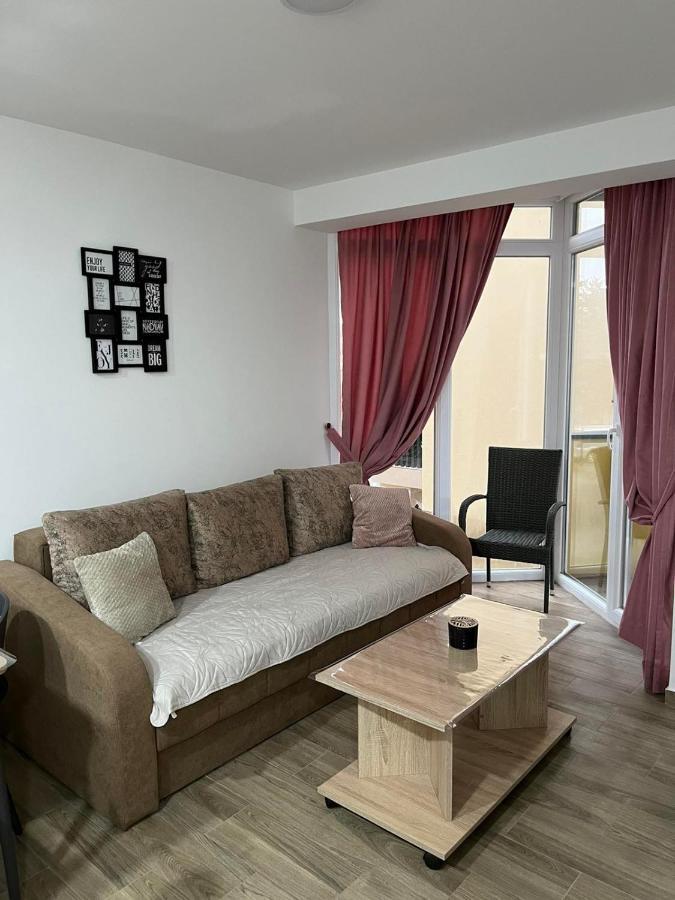 Hn Lux & Spa Veliko Gradiste Luaran gambar