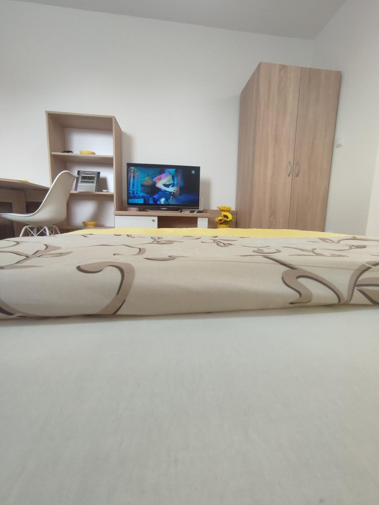 Hn Lux & Spa Veliko Gradiste Luaran gambar