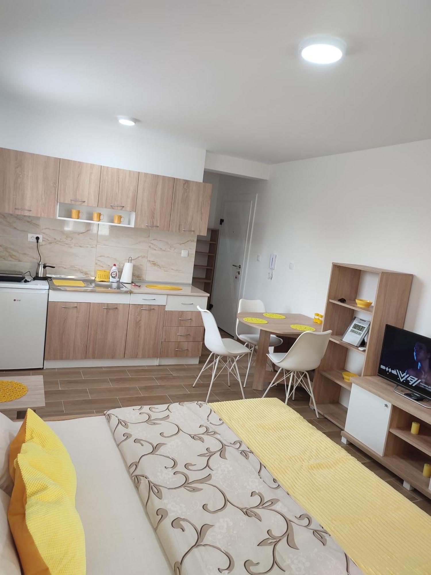 Hn Lux & Spa Veliko Gradiste Luaran gambar